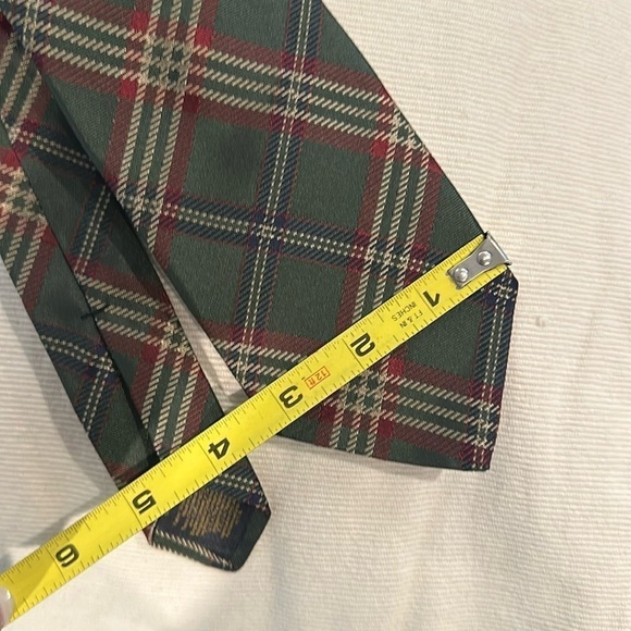 Brooks Brothers Plaid Holiday Silk Tie - Picture 4 of 9